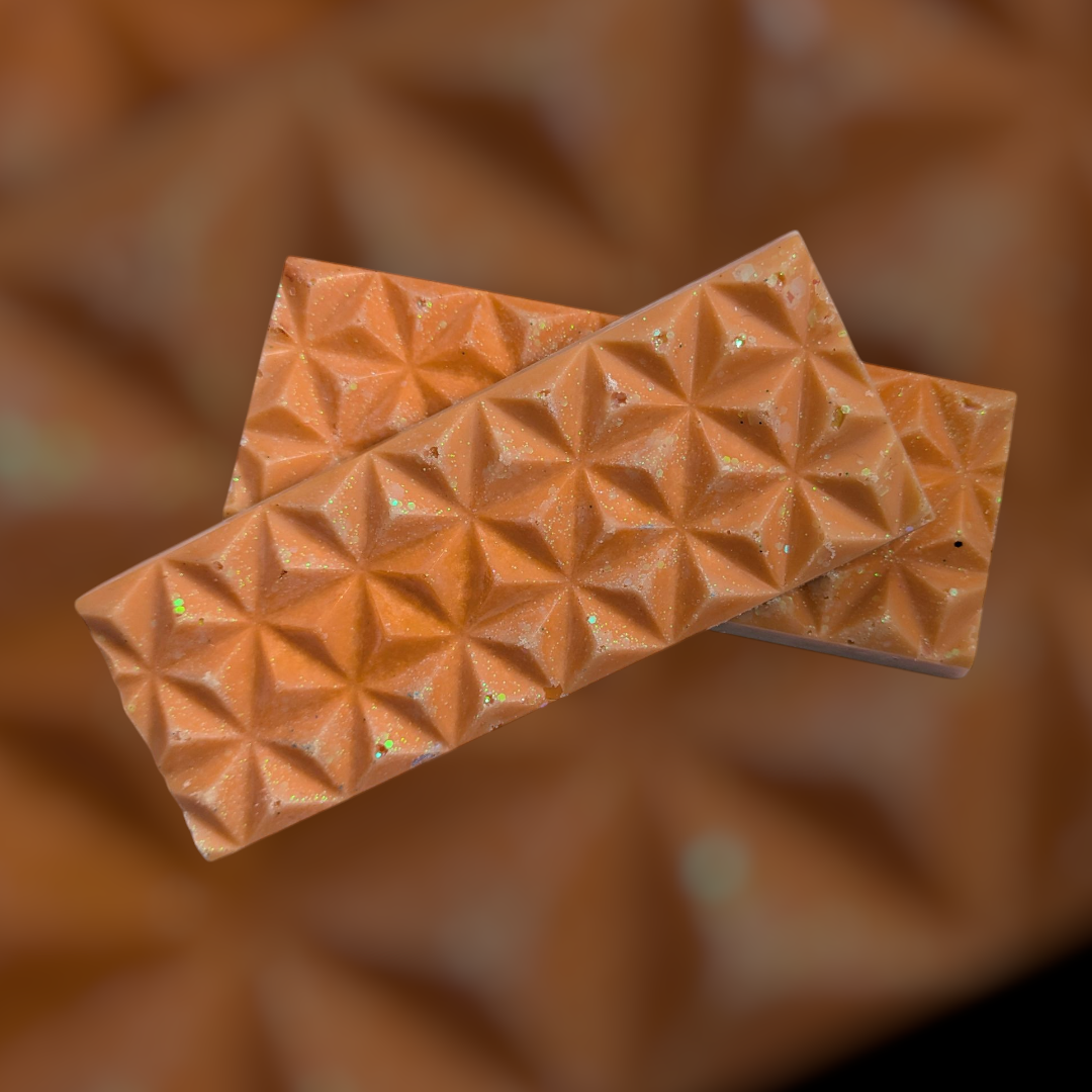 Cinnamon Bun (50g) image 0